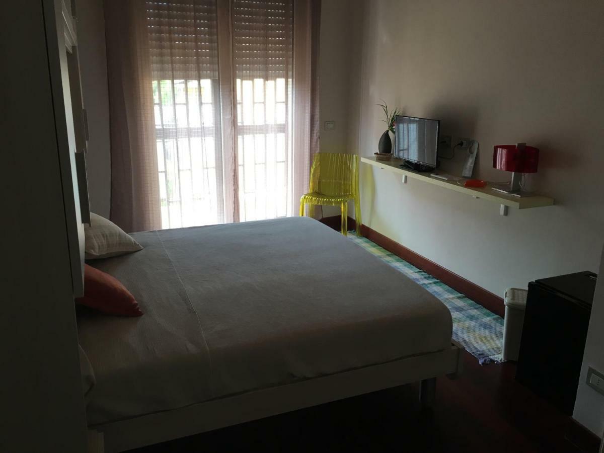 Gioviale Rooms Portici Dış mekan fotoğraf
